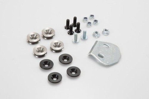 Przejdź do produktu ZESTAW ADAPTERÓW DO ADVENTURE-RACK SW-MOTECH POD KUFER CENTRALNY TRAX BLACK
