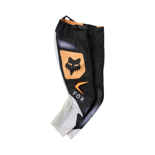 Przejdź do produktu SPODNIE MOTOCYKLOWE JUNIOR FOX 180 NOBLE BLACK WHITE 28