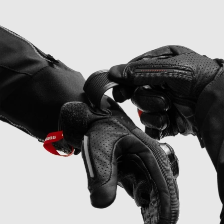 RĘKAWICE MOTOCYKLOWE REBELHORN DEFENDER BLACK RED