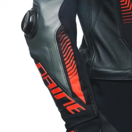 kombinezon-skorzany-dwuczesciowy-dainese-laguna-seca-5-2pcs-czarnoszaryczerwonyfluo (5).jpg